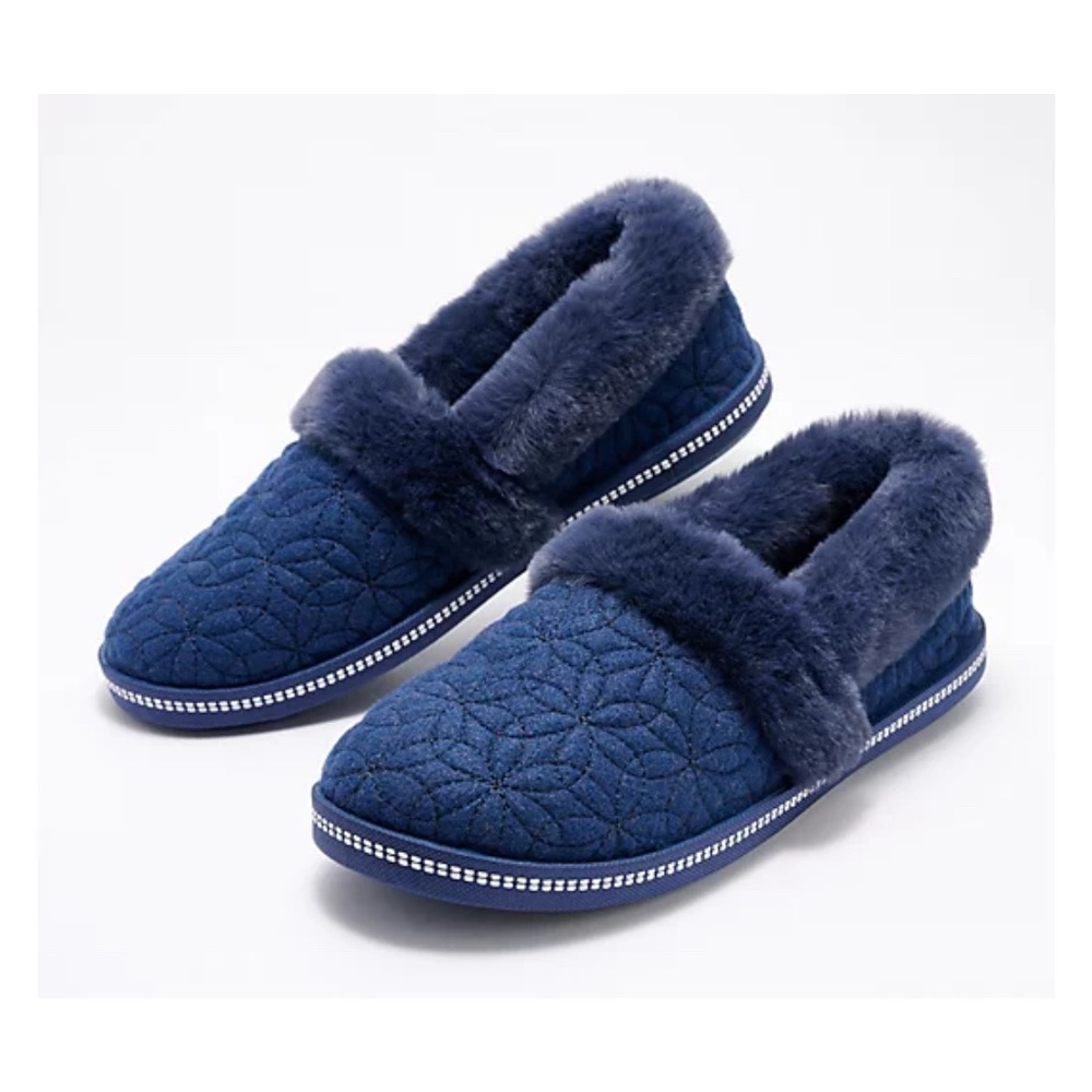 Skechers Cozy Campfire Floral Quilted Slipper -Bright Blossom size 9.5